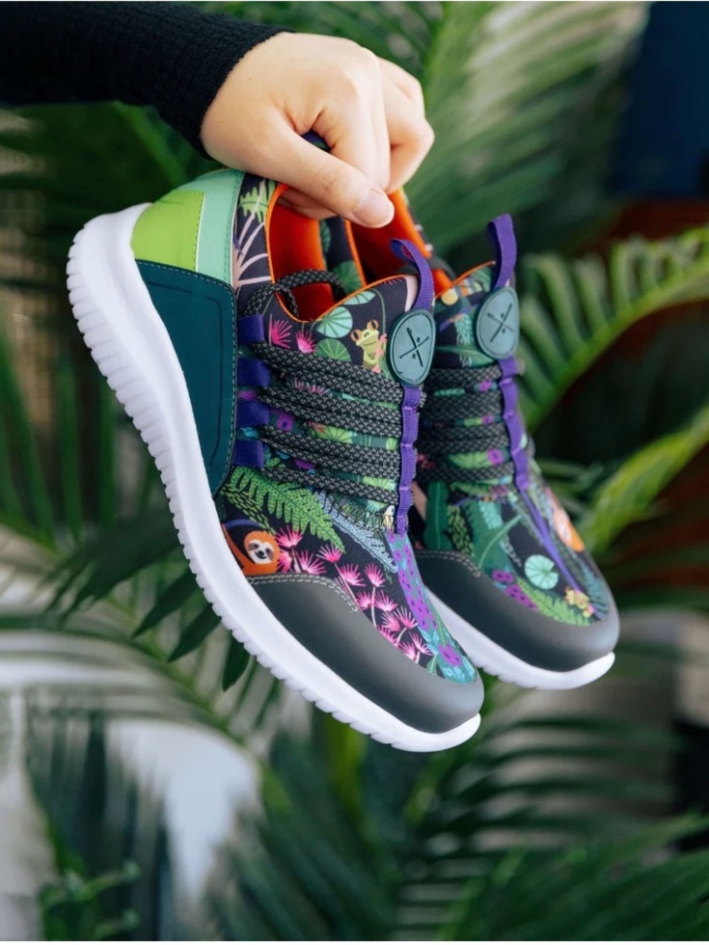 Inkkas Bahia Runners V.2 Women’s Jungle Print Athletic Sneakers EUC SZ 8M